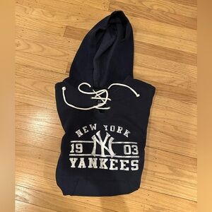 Women’s New York Yankees Hoodie